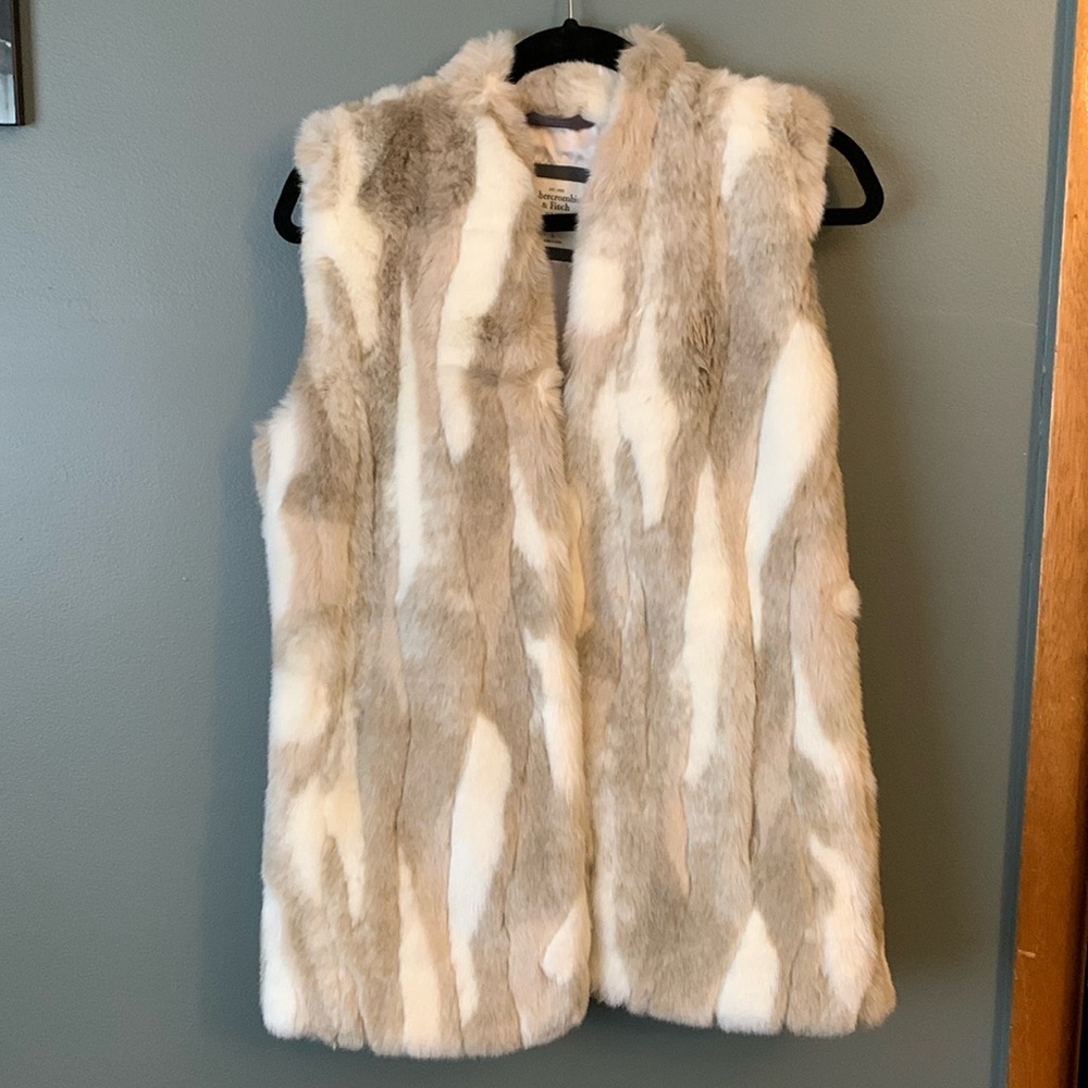 Abercrombie size large faux fur vest